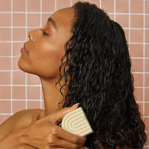 KITSCH Coconut Oil Deep-Moisturizing Conditioner Bar - Image 3