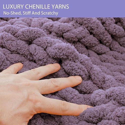 CHUNKY KNIT BLANKET PALE PURPLE - Image 3