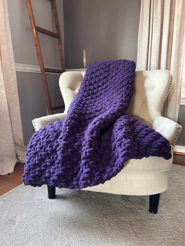 CHUNKY KNIT BLANKET PALE PURPLE - Image 2